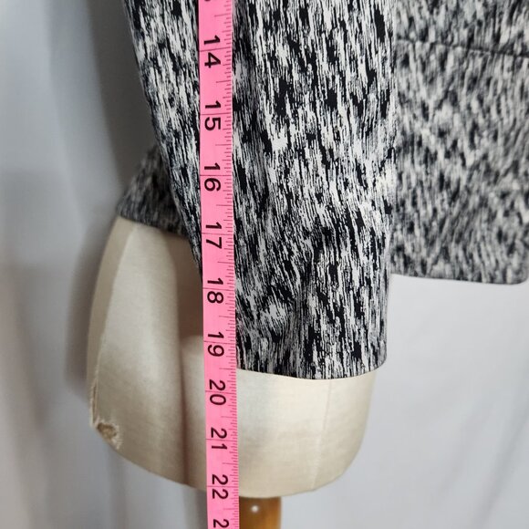 express Black White Patterned Blazer Jacket - Size 8 - Picture 11 of 14